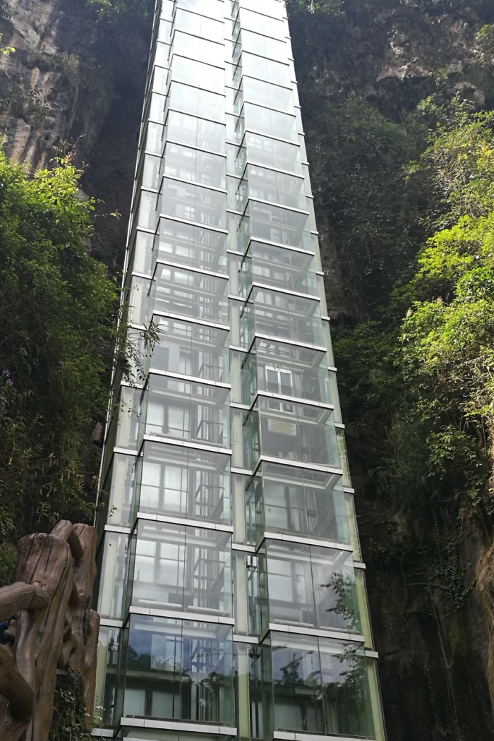 沪马建工垂直电梯案例4
